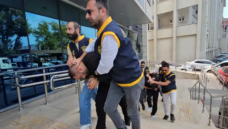 FETÖ Yalanıyla Milyonlarca Lira Vurgun: Detaylar Ortaya Çıktı