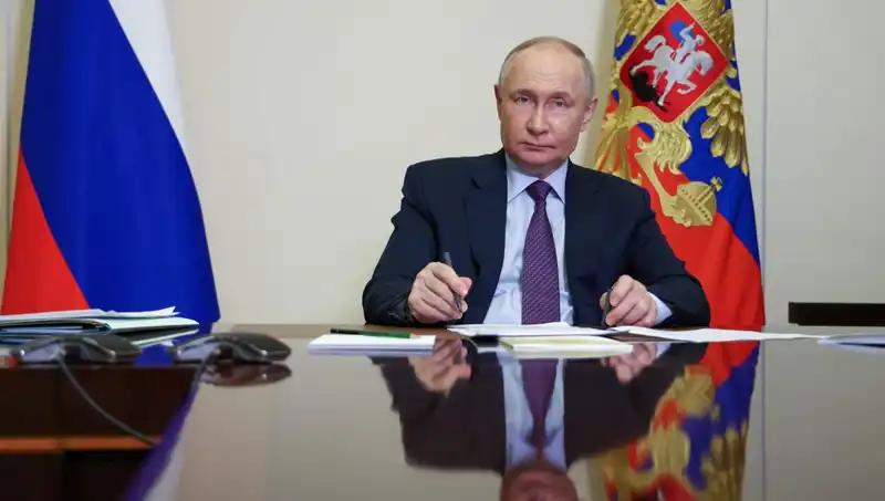 Suriye Krizinde Çarpıcı Gelişme: Putin, Esad'ı Koltuğunda Tutmaya Devam Ediyor