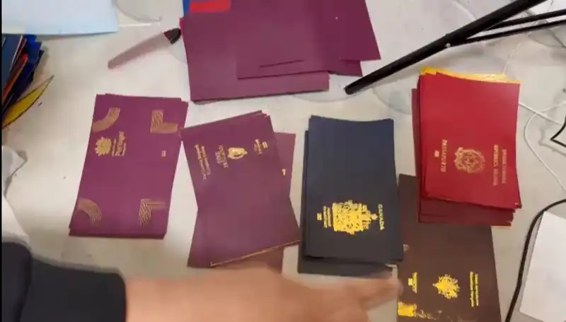 Sahte Belge Çetelerine Büyük Darbe: Operasyonda Ele Geçirilenler!