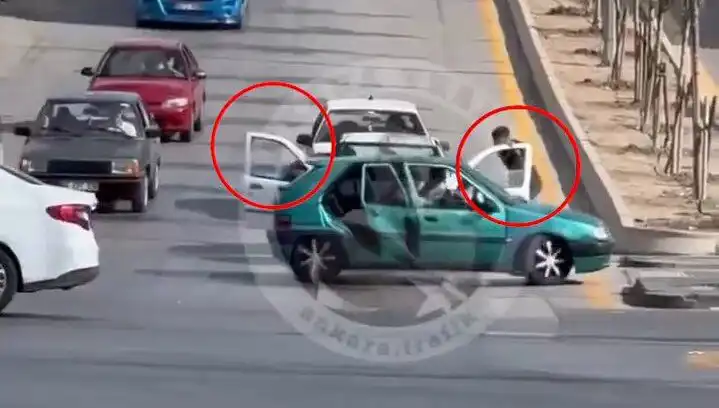 Trafikte Bıçak ve Kılıçlarla Saldırı: Olayın Ardındaki Gerçekler
