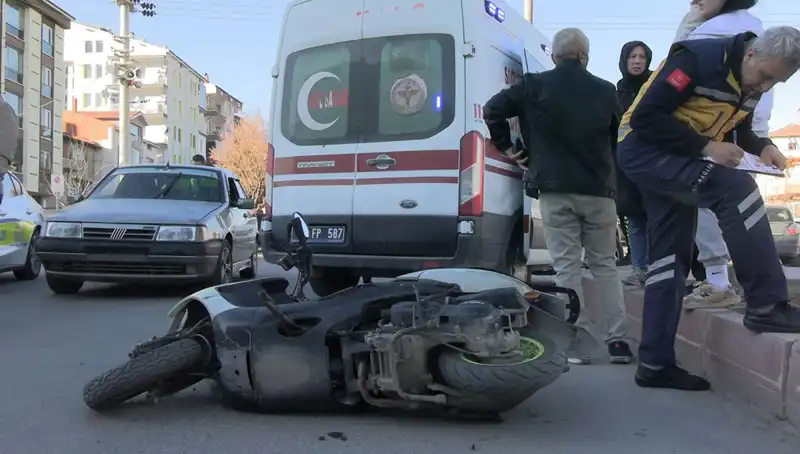 Tavşanlı’da Korkutan Trafik Kazası! İki Kişi Yaralandı