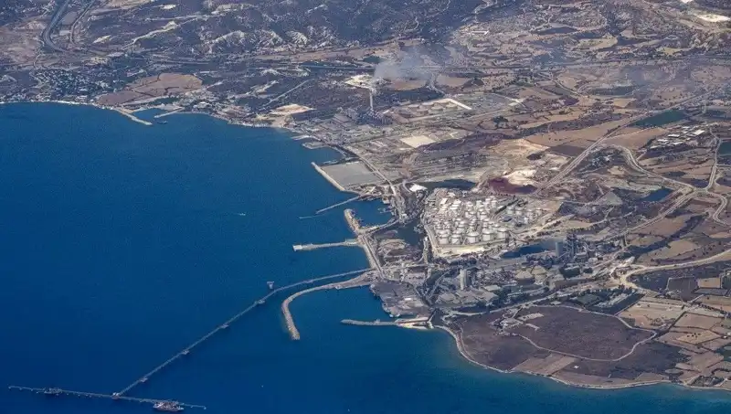 ABD Askeri Gemisi, İsrail’e Silah Taşıyor: Limasol Durağı