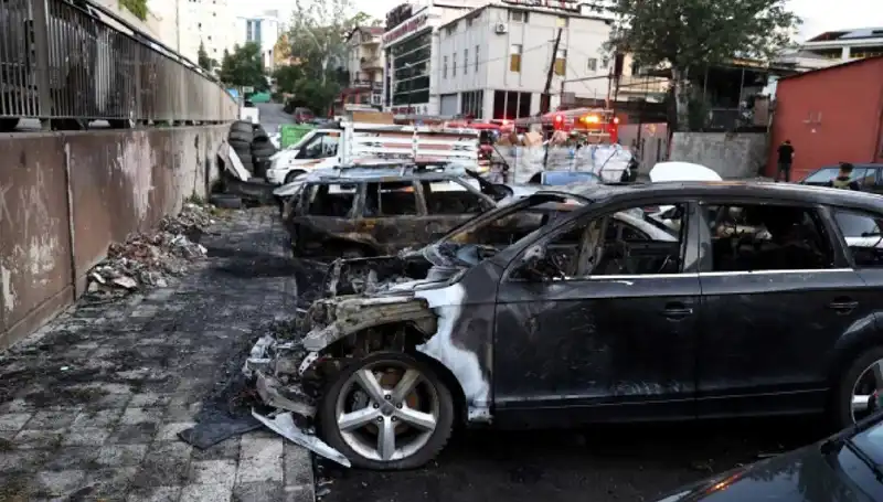 Sanayide Bekleyen Araçların Yangını Tüm Dikkatleri Üzerine Çekti
