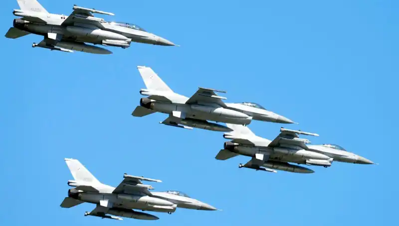 ABD, Ukraynalı Pilotlar İçin F-16 Eğitimine 310 Milyon Dolar Ayırdı