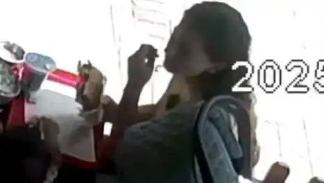 Saçını Koparıp Tostunun İçine Koyan Genç Kadın, Nedenini Açıkladı!