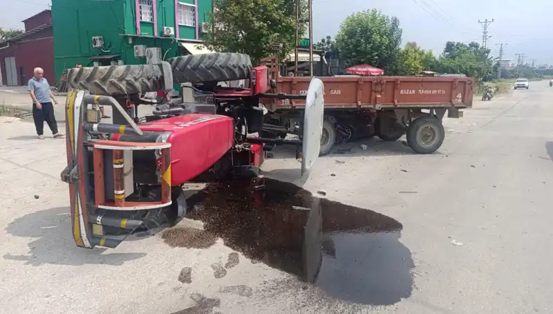 Traktör ve Otomobil Çarpıştı: Kaza Sonucu İki Kişi Yaralandı