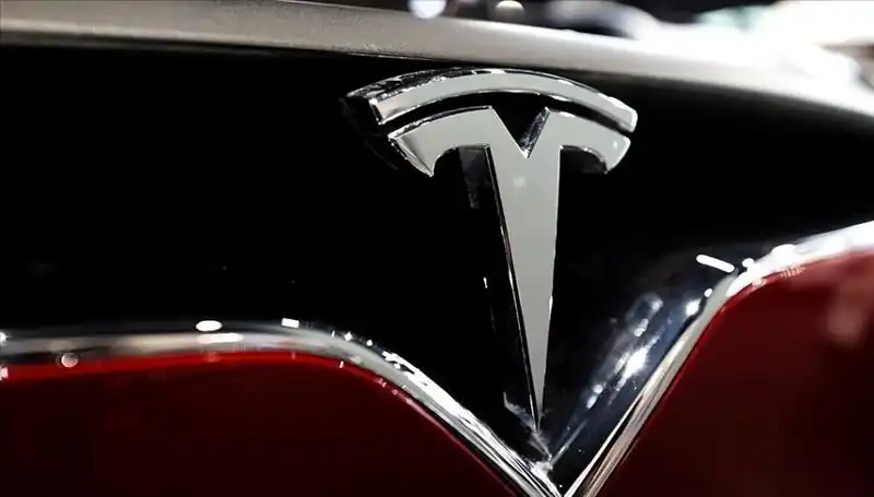 Tesla’da Ucuz Model Tartışmaları ve FSD Beklentileri Arasında Sarsıntılar