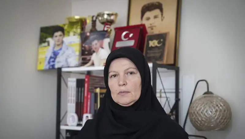15 Temmuz’un Kahraman Şehidi: 16 Yaşındaki Mahir Ayabak ve Annesinin Duygusal Hikayesi