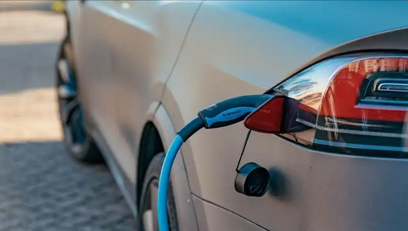 Artan Maliyetler Elektrikli Araç Satışlarını Düşürüyor