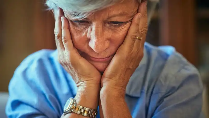 40'lı Yaşlarında Alzheimer Tanısı: Stresin Gizli Etkileri