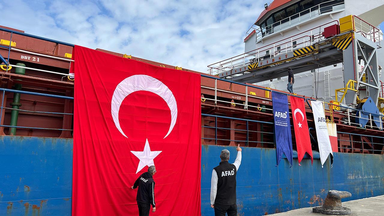 İyilik gemisi Mısır'a ulaştı, Gazze'ye yardımlar 96 bin tonu aştı