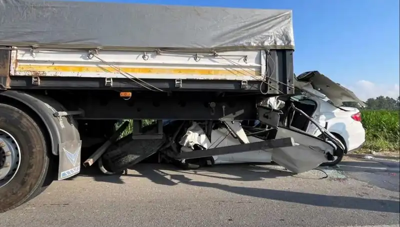 Sakarya'da Faciaya Yol Açan Kazada 1 Kişi Hayatını Kaybetti