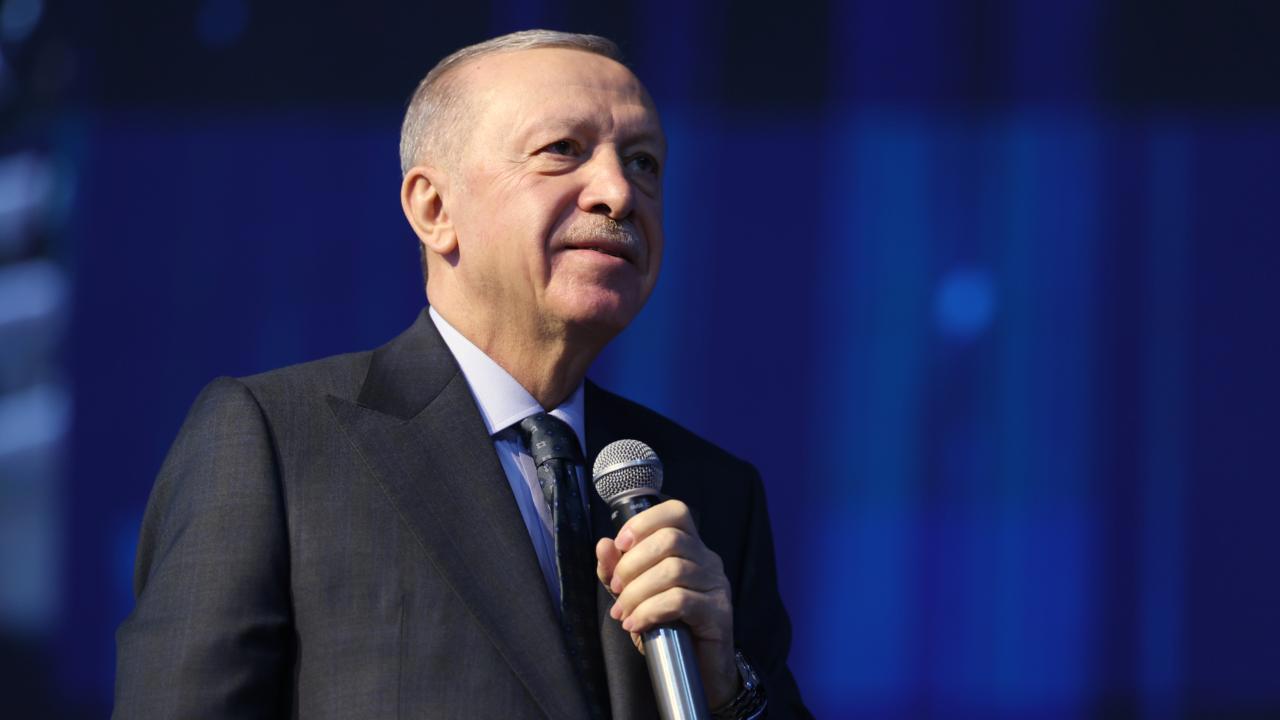 Cumhurbaşkanı Erdoğan Türkiye'deki Kayıt Dışı Siyaset Dönemi Hakkında Açıklamalarda Bulundu