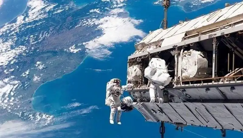NASA ve Rusya, Uzay İstasyonu Projesi İçin Tarihi Bir Anlaşma İmzaladı